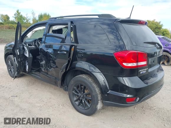 ✅ 2019 Dodge Journey SE • VIN: 3C4PDCBB8KT856896 • Lot: 43232970. Wystawiony na IAAI z przebiegiem 129 947 mil. Bezpłatny archiwum sprzedaży aukcyjnych z USA i szczegółowy raport historii pojazdu na DreamBid. Zdjęcie 3.