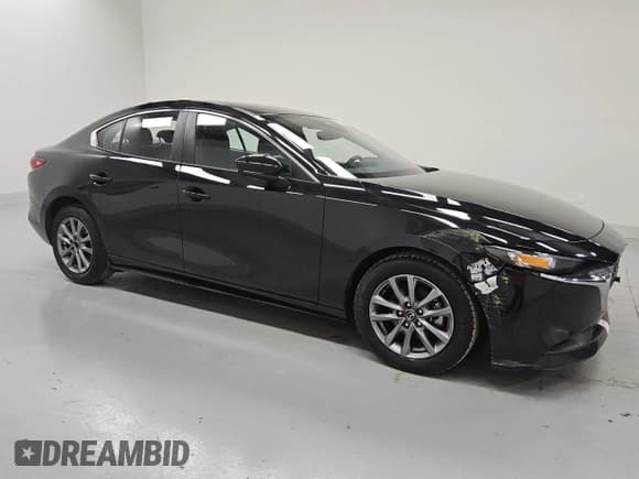 ✅ 2024 Mazda 3 S • VIN: 3MZBPAAM8RM430183 • Lot: 68554655. Wystawiony na Copart z przebiegiem 22 646 mil. Bezpłatny archiwum sprzedaży aukcyjnych z USA i szczegółowy raport historii pojazdu na DreamBid. Zdjęcie 4.