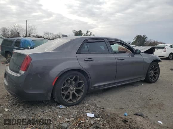 ✅ 2017 Chrysler 300 S Alloy Edition • VIN: 2C3CCABG4HH506530 • Lot: 88710135. Listed on Copart with Not provided. Free auction sales archive from the USA and detailed vehicle history report at DreamBid. Image 3.