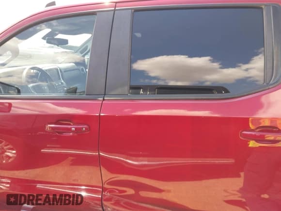 ✅ 2020 Chevrolet Silverado 1500 RST • VIN: 3GCUYEED2LG120739 • Lot: 43092535. Wystawiony na IAAI z przebiegiem 103 629 mil. Bezpłatny archiwum sprzedaży aukcyjnych z USA i szczegółowy raport historii pojazdu na DreamBid. Zdjęcie 14.