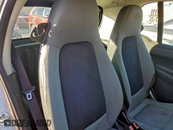 ✅ 2008 Smart fortwo Pure • VIN: WMEEJ31X78K114515 • Lot: 95145085. Listed on Copart with 105,003 mi. Free auction sales archive from the USA and detailed vehicle history report at DreamBid. Image 10.