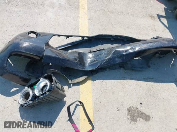 2018 Dodge Challenger SXT Plus with VIN 2C3CDZAG3JH241537, listed as a IAAI auction lot 43054145 with 102,274 mi miles and . Bid and sale history available at DreamBid. Image 12.