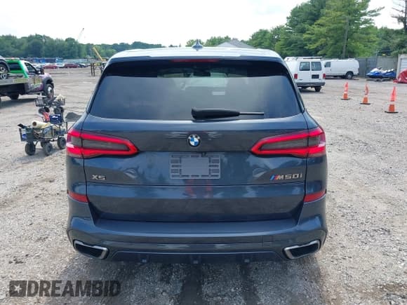 ✅ 2020 BMW X5 M50i • VIN: 5UXJU4C05LLE45494 • Лот: 42623982. Опубликован ранее на IAAI с пробегом 69 088 миль. Бесплатный доступ к архиву аукционных продаж из США и подробный отчёт об истории автомобиля на DreamBid. Изображение 16.