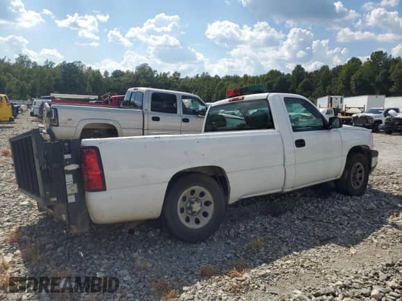 2006 Chevrolet Silverado 1500 Work Truck z VIN 3GCEC14VX6G176163, wystawiony jako Copart lot #81548865 z przebiegiem 137 783 mil mil oraz Szkoda całkowita • Salvage title. Historia ofert i sprzedaży dostępna na DreamBid. Obrazek 3.