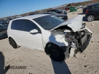 ✅ 2012 Volkswagen Golf • VIN: WVWDB7AJ9CW002701 • Lot: 92656275. Wystawiony na Copart z przebiegiem Nie podano. Bezpłatny archiwum sprzedaży aukcyjnych z USA i szczegółowy raport historii pojazdu na DreamBid. Zdjęcie 4.