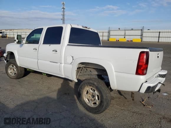 ✅ 2005 Chevrolet Silverado 1500 Z71 • VIN: 2GCEK13T251142969 • Лот: 79719894. Опубликован ранее на Copart с пробегом 182 787 миль. Бесплатный доступ к архиву аукционных продаж из США и подробный отчёт об истории автомобиля на DreamBid. Изображение 2.
