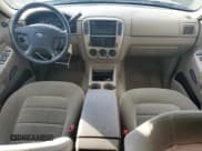 ✅ 2003 Ford Explorer XLT • VIN: 1FMZU73E03ZA75045 • Лот: 89925555. Опубликован ранее на Copart с пробегом 90 524 миль. Бесплатный доступ к архиву аукционных продаж из США и подробный отчёт об истории автомобиля на DreamBid. Изображение 8.