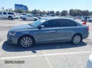 ✅ 2011 Volkswagen Jetta SE • VIN: 3VWDZ7AJ9BM360601 • Lot: 42090435. Listed on IAAI with 92,974 mi. Free auction sales archive from the USA and detailed vehicle history report at DreamBid. Image 14.