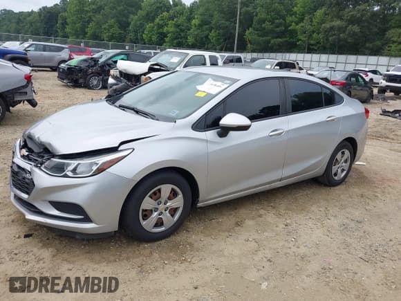 ✅ 2018 Chevrolet Cruze LS • VIN: 1G1BC5SM5J7214433 • Lot: 42616404. Listed on IAAI with 171,129 mi. Free auction sales archive from the USA and detailed vehicle history report at DreamBid. Image 17.