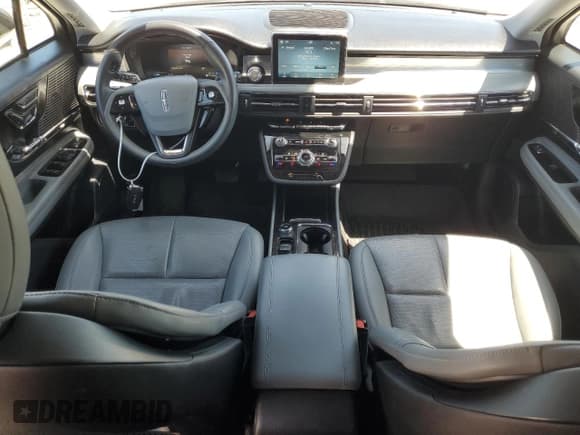 ✅ 2022 Lincoln Corsair Grand Touring • VIN: 5LMTJ5DZ3NUL03654 • Lot: 58059825. Wystawiony na Copart z przebiegiem 31 120 mil. Bezpłatny archiwum sprzedaży aukcyjnych z USA i szczegółowy raport historii pojazdu na DreamBid. Zdjęcie 8.