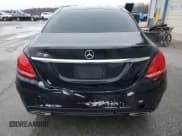 ✅ 2016 Mercedes-Benz C 300 • VIN: 55SWF4KB0GU134984 • Lot: 93047935. Wystawiony na Copart z przebiegiem 78 738 mil. Bezpłatny archiwum sprzedaży aukcyjnych z USA i szczegółowy raport historii pojazdu na DreamBid. Zdjęcie 6.
