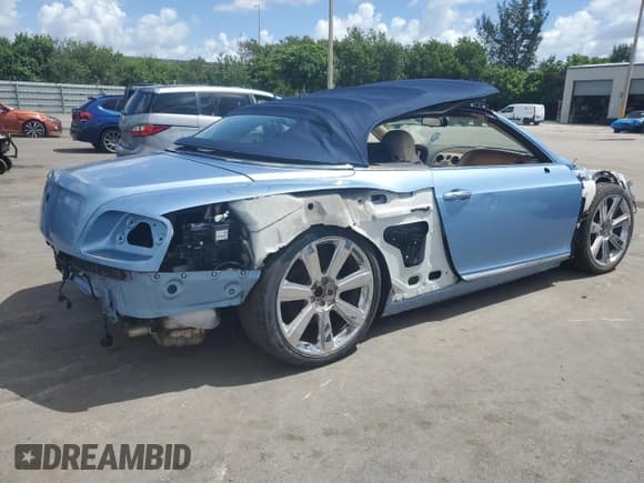 ✅ 2012 Bentley Continental GT • VIN: SCBGR3ZA1CC076978 • Lot: 68826525. Listed on Copart with Not provided. Free auction sales archive from the USA and detailed vehicle history report at DreamBid. Image 3.