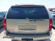 ✅ 2013 Chevrolet Tahoe LT • VIN: 1GNSCBE02DR341400 • Lot: 42925386. Wystawiony na IAAI z przebiegiem 242 739 mil. Bezpłatny archiwum sprzedaży aukcyjnych z USA i szczegółowy raport historii pojazdu na DreamBid. Zdjęcie 16.