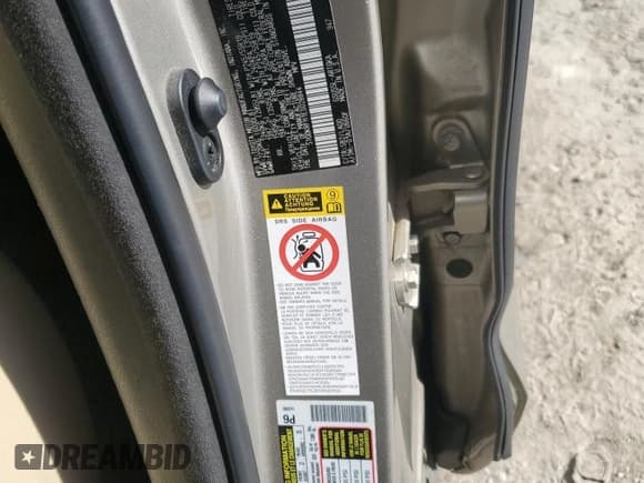 ✅ 2014 Toyota Highlander Limited • VIN: 5TDDKRFH1ES028844 • Lot: 92511085. Wystawiony na Copart z przebiegiem 64 911 mil. Bezpłatny archiwum sprzedaży aukcyjnych z USA i szczegółowy raport historii pojazdu na DreamBid. Zdjęcie 14.