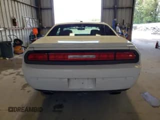 ✅ 2013 Dodge Challenger SXT • VIN: 2C3CDYAG3DH570057 • Lot: 60176214. Wystawiony na Copart z przebiegiem Nie podano. Bezpłatny archiwum sprzedaży aukcyjnych z USA i szczegółowy raport historii pojazdu na DreamBid. Zdjęcie 6.