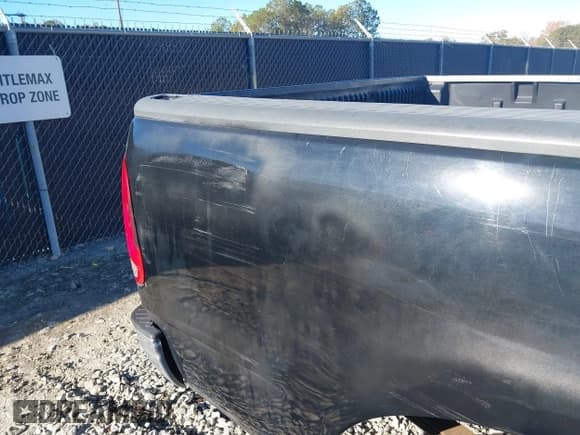 ✅ 1997 Ford F-150 • VIN: 1FTDF17W0VNC22726 • Lot: 43728081. Listed on IAAI with 194,836 mi. Free auction sales archive from the USA and detailed vehicle history report at DreamBid. Image 6.