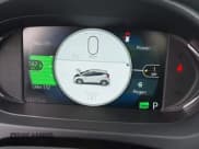 ✅ 2019 Chevrolet Bolt EV LT • VIN: 1G1FY6S0XK4104776 • Lot: 41826691. Wystawiony na IAAI z przebiegiem 43 213 mil. Bezpłatny archiwum sprzedaży aukcyjnych z USA i szczegółowy raport historii pojazdu na DreamBid. Zdjęcie 7.