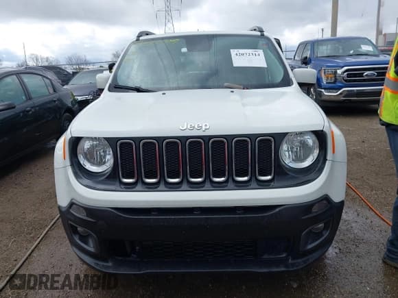 ✅ 2017 Jeep Renegade Latitude • VIN: ZACCJABB9HPG51308 • Lot: 42072314. Listed on IAAI with 102,849 mi. Free auction sales archive from the USA and detailed vehicle history report at DreamBid. Image 12.