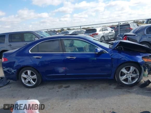 ✅ 2011 Acura TSX • VIN: JH4CU2F63BC006996 • Lot: 43704312. Listed on IAAI with Not provided. Free auction sales archive from the USA and detailed vehicle history report at DreamBid. Image 13.