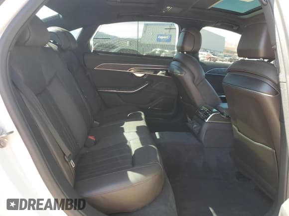 ✅ 2019 Audi A8 • VIN: WAU8DAF80KN007916 • Лот: 45014924. Опубликован ранее на Copart с пробегом 40 813 миль. Бесплатный доступ к архиву аукционных продаж из США и подробный отчёт об истории автомобиля на DreamBid. Изображение 10.