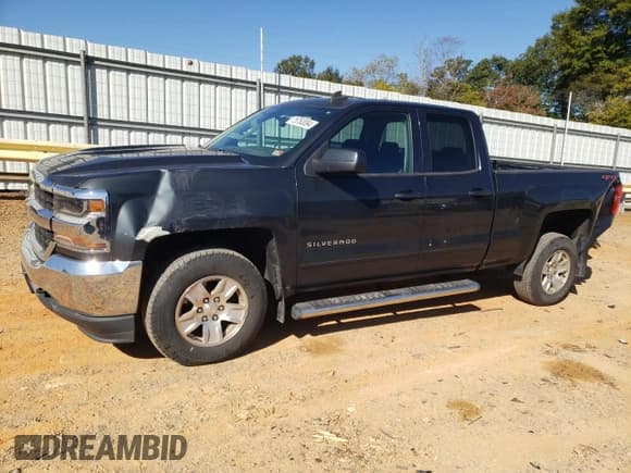 ✅ 2019 Chevrolet Silverado 1500 LT • VIN: 2GCVKPEC9K1141264 • Lot: 75763094. Wystawiony na Copart z przebiegiem 83 356 mil. Bezpłatny archiwum sprzedaży aukcyjnych z USA i szczegółowy raport historii pojazdu na DreamBid. Zdjęcie 1.