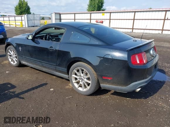 ✅ 2011 Ford Mustang V6 • VIN: 1ZVBP8AM9B5134433 • Lot: 42569131. Listed on IAAI with 84,747 mi. Free auction sales archive from the USA and detailed vehicle history report at DreamBid. Image 3.