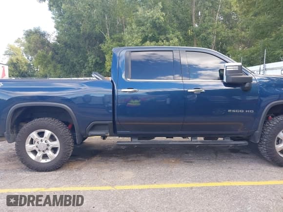 ✅ 2021 Chevrolet Silverado 2500HD LTZ • VIN: 1GC1YPEY5MF156798 • Lot: 43087195. Listed on IAAI with 45,692 mi. Free auction sales archive from the USA and detailed vehicle history report at DreamBid. Image 13.