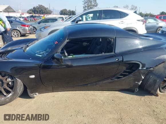 ✅ 2007 Lotus Elise • VIN: SCCPC11167HL32585 • Lot: 41438998. Listed on IAAI with Not provided. Free auction sales archive from the USA and detailed vehicle history report at DreamBid. Image 13.