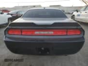 ✅ 2010 Dodge Challenger SE • VIN: 2B3CJ4DV7AH313696 • Lot: 80224663. Wystawiony na Copart z przebiegiem 143 783 mil. Bezpłatny archiwum sprzedaży aukcyjnych z USA i szczegółowy raport historii pojazdu na DreamBid. Zdjęcie 6.