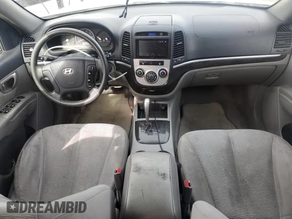 ✅ 2007 Hyundai Santa Fe GLS • VIN: 5NMSG13D77H094395 • Lot: 82478984. Listed on Copart with 200,291 mi. Free auction sales archive from the USA and detailed vehicle history report at DreamBid. Image 8.