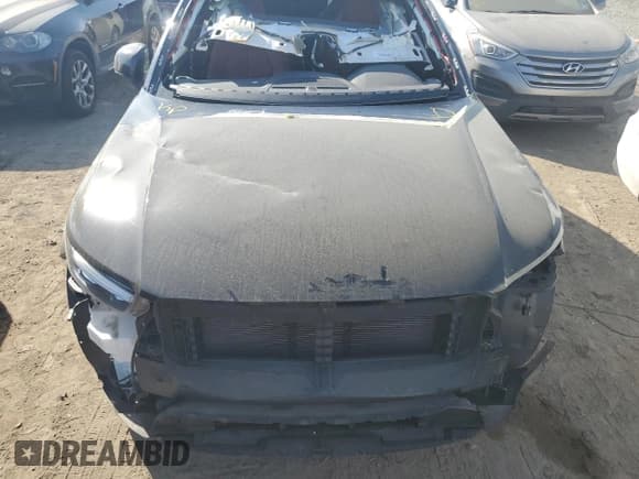 ✅ 2019 Volvo XC40 Momentum • VIN: YV4162XZ5K2009767 • Lot: 48783773. Listed on Copart with 35,990 mi. Free auction sales archive from the USA and detailed vehicle history report at DreamBid. Image 11.