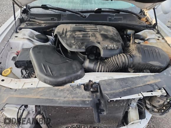 ✅ 2015 Dodge Challenger SXT Plus • VIN: 2C3CDZBG9FH723998 • Lot: 81340545. Wystawiony na Copart z przebiegiem 165 647 mil. Bezpłatny archiwum sprzedaży aukcyjnych z USA i szczegółowy raport historii pojazdu na DreamBid. Zdjęcie 11.