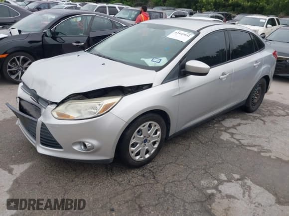✅ 2012 Ford Focus SE • VIN: 1FAHP3F25CL422055 • Lot: 42442051. Listed on IAAI with 129,435 mi. Free auction sales archive from the USA and detailed vehicle history report at DreamBid. Image 2.