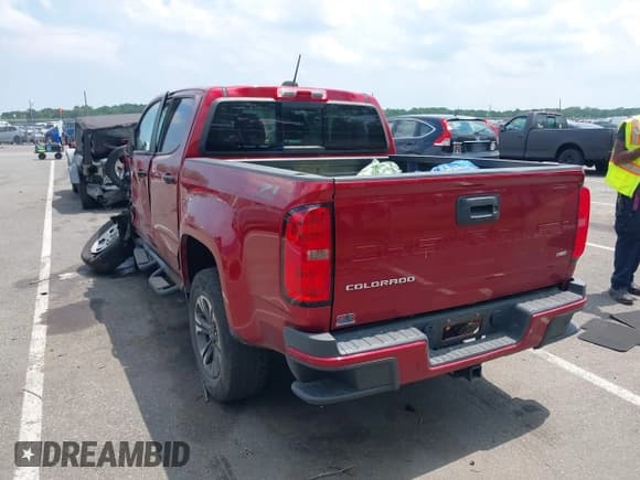 ✅ 2021 Chevrolet Colorado 4WD Z71 • VIN: 1GCGTDEN9M1109865 • Lot: 42607584. Wystawiony na IAAI z przebiegiem 48 808 mil. Bezpłatny archiwum sprzedaży aukcyjnych z USA i szczegółowy raport historii pojazdu na DreamBid. Zdjęcie 3.