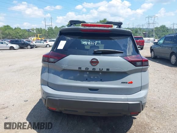 ✅ 2025 Nissan Rogue SV • VIN: 5N1BT3BB0SC763200 • Lot: 42849630. Listed on IAAI with 8,777 mi. Free auction sales archive from the USA and detailed vehicle history report at DreamBid. Image 17.