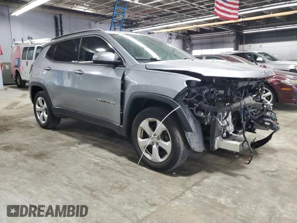 ✅ 2018 Jeep Compass Latitude • VIN: 3C4NJCBB7JT186661 • Lot: 66475905. Listed on Copart with 102,810 mi. Free auction sales archive from the USA and detailed vehicle history report at DreamBid. Image 4.