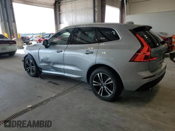 ✅ 2018 Volvo XC60 Momentum • VIN: YV4102RK1J1079806 • Лот: 70573245. Опубликован ранее на Copart с пробегом 64 491 миль. Бесплатный доступ к архиву аукционных продаж из США и подробный отчёт об истории автомобиля на DreamBid. Изображение 2.