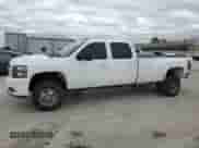 2008 Chevrolet Silverado 3500HD DRW LTZ z VIN 1GCJK33698F111624, wystawiony jako Copart lot #87398034 z przebiegiem 242 410 mil mil oraz Czysty tytuł • Clean title. Historia ofert i sprzedaży dostępna na DreamBid. Obrazek 1.
