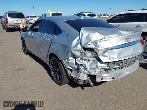 ✅ 2017 Chevrolet Impala LT • VIN: 2G1105SA6H9152818 • Lot: 43415222. Wystawiony na IAAI z przebiegiem 138 181 mil. Bezpłatny archiwum sprzedaży aukcyjnych z USA i szczegółowy raport historii pojazdu na DreamBid. Zdjęcie 6.