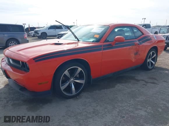 ✅ 2013 Dodge Challenger R/T • VIN: 2C3CDYBT6DH733845 • Lot: 41090619. Wystawiony na IAAI z przebiegiem 138 886 mil. Bezpłatny archiwum sprzedaży aukcyjnych z USA i szczegółowy raport historii pojazdu na DreamBid. Zdjęcie 2.