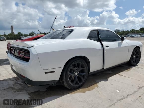 ✅ 2016 Dodge Challenger SXT Plus • VIN: 2C3CDZAG7GH254428 • Lot: 60774884. Wystawiony na Copart z przebiegiem 128 814 mil. Bezpłatny archiwum sprzedaży aukcyjnych z USA i szczegółowy raport historii pojazdu na DreamBid. Zdjęcie 3.