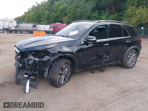 ✅ 2022 Mercedes-Benz GLE 350 • VIN: 4JGFB4KB1NA803066 • Lot: 43293644. Listed on IAAI with 52,951 mi. Free auction sales archive from the USA and detailed vehicle history report at DreamBid. Image 2.