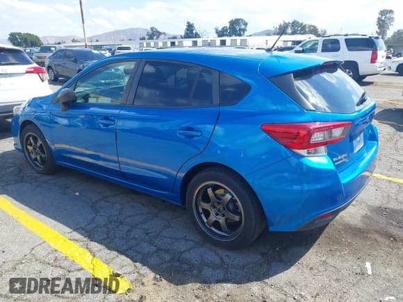✅ 2020 Subaru Impreza • VIN: 4S3GTAA60L1729824 • Lot: 43229752. Listed on IAAI with 48,142 mi. Free auction sales archive from the USA and detailed vehicle history report at DreamBid. Image 3.