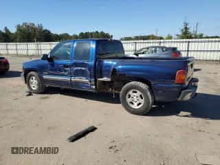 2001 Chevrolet Silverado 1500 LS z VIN 2GCEC19V811238332, wystawiony jako Copart lot #86172695 z przebiegiem 294 124 mil mil oraz Szkoda całkowita • Salvage title. Historia ofert i sprzedaży dostępna na DreamBid. Obrazek 2.