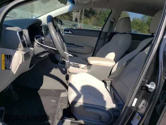 ✅ 2019 Kia Sportage LX • VIN: KNDPM3AC4K7622401 • Lot: 84597395. Listed on Copart with 92,914 mi. Free auction sales archive from the USA and detailed vehicle history report at DreamBid. Image 7.