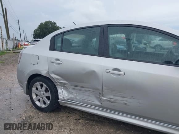 ✅ 2011 Nissan Sentra S • VIN: 3N1AB6AP6BL652594 • Lot: 43184519. Listed on IAAI with 134,205 mi. Free auction sales archive from the USA and detailed vehicle history report at DreamBid. Image 6.