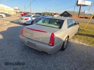 ✅ 2008 Cadillac DTS 1SC • VIN: 1G6KD57Y18U198178 • Lot: 91311735. Wystawiony na Copart z przebiegiem 37 522 mil. Bezpłatny archiwum sprzedaży aukcyjnych z USA i szczegółowy raport historii pojazdu na DreamBid. Zdjęcie 4.