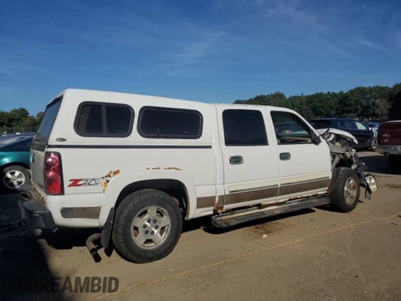 ✅ 2004 Chevrolet Silverado 1500 Z71 • VIN: 2GCEK13T641411585 • Лот: 70198534. Опубликован ранее на Copart с пробегом Не указан. Бесплатный доступ к архиву аукционных продаж из США и подробный отчёт об истории автомобиля на DreamBid. Изображение 3.