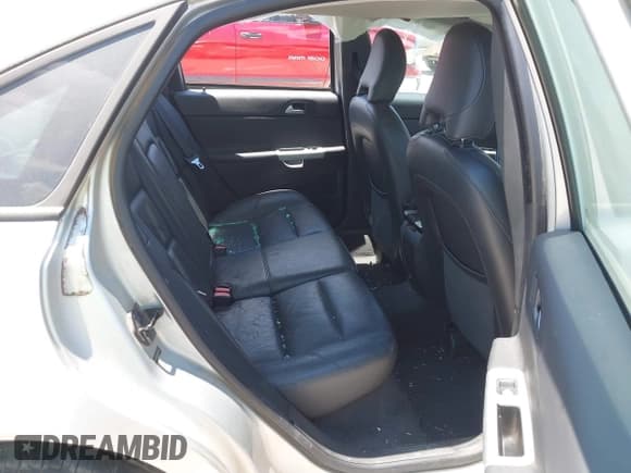 ✅ 2010 Volvo S40 • VIN: YV1382MS4A2500692 • Lot: 42971357. Listed on IAAI with 165,163 mi. Free auction sales archive from the USA and detailed vehicle history report at DreamBid. Image 8.