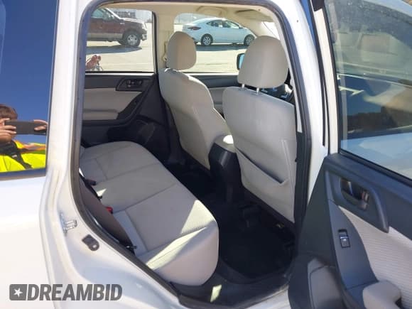 ✅ 2018 Subaru Forester • VIN: JF2SJABC7JH543921 • Lot: 43634385. Listed on IAAI with 100,699 mi. Free auction sales archive from the USA and detailed vehicle history report at DreamBid. Image 8.